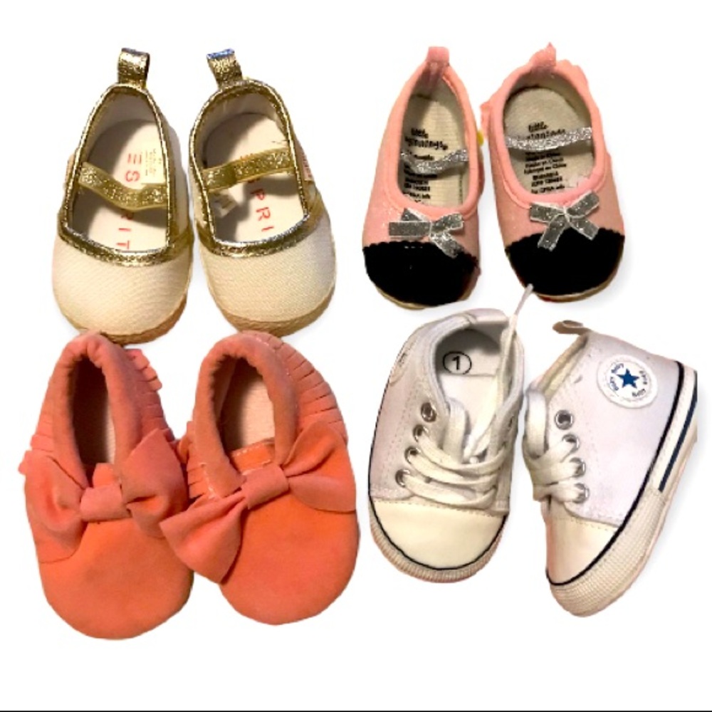 Bundle of 4 Pair of Baby Girl Shoes / Size 0-3 Months / Like New